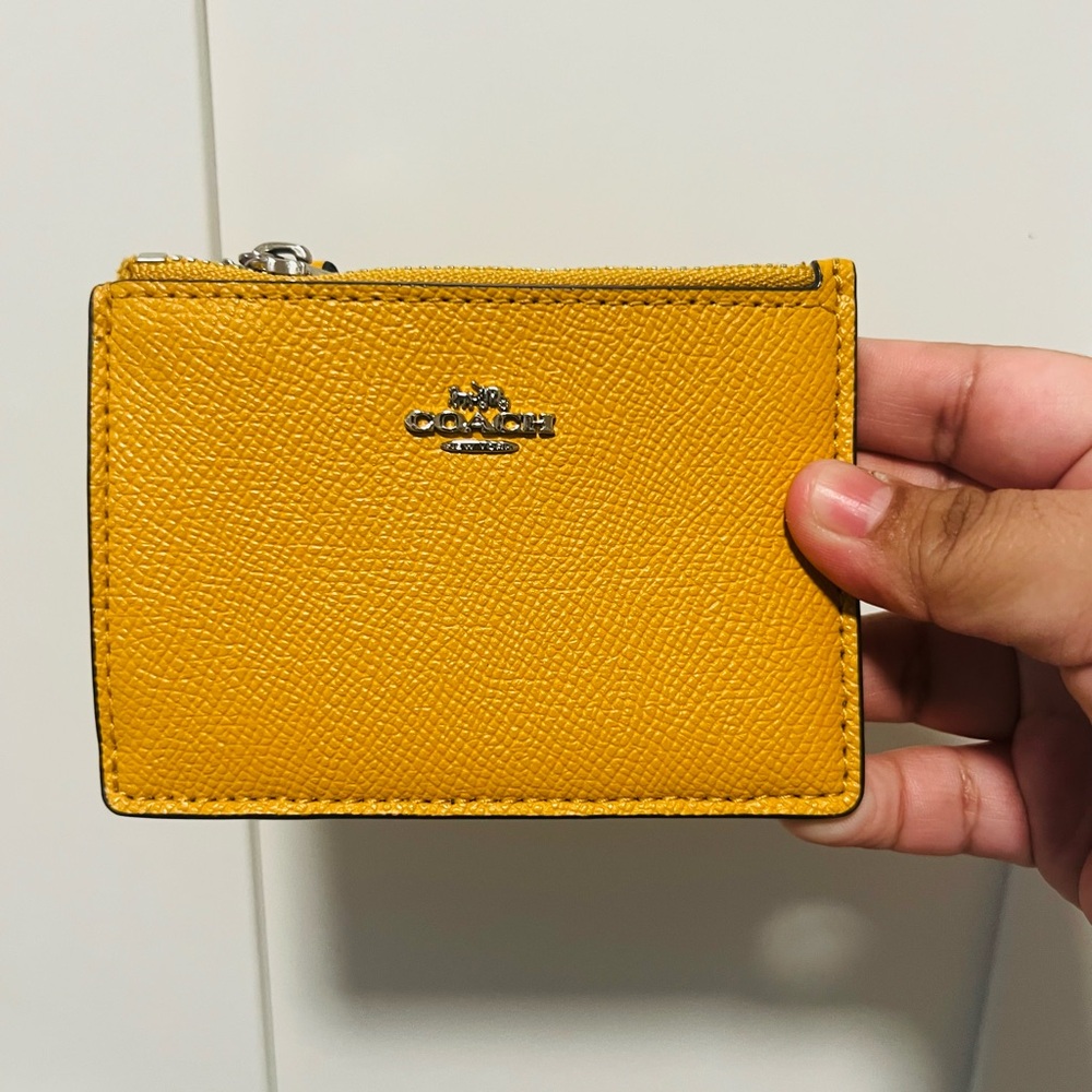 Coach key chain card wallet